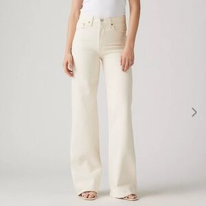 Women's Cream Flared Jeans